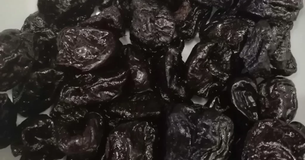 Фото 28 — Пирог «Чернослив с орехами»: шаги приготовления